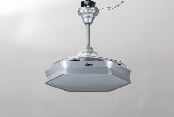 EMC तेज गति 42 &quot;बंधनेवाला ब्लेड के साथ Dimmable वापस लेने योग्य सीलिंग फैन लाइट
